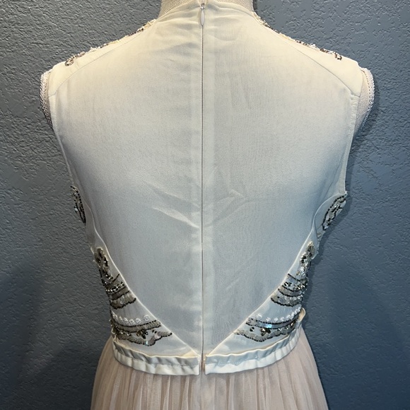 Needle & Thread Embellished By Hand Formal Gown - Size 10 - Picture 9 of 16